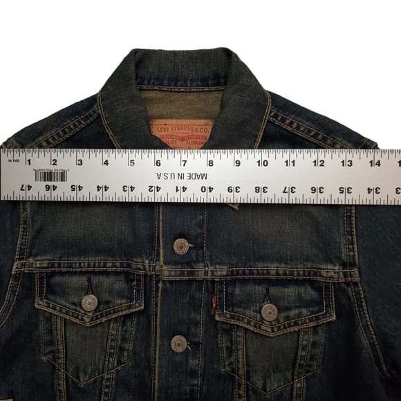 Levi's Strauss & Co Denim Women's Sm Jean Button Distressed Trucker Jacket A10 - Picture 8 of 10